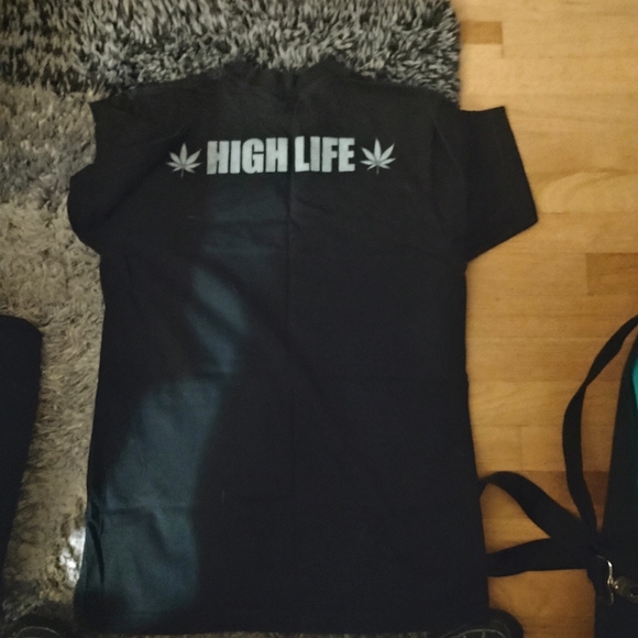 High life T-shirt - Picture 3 of 3